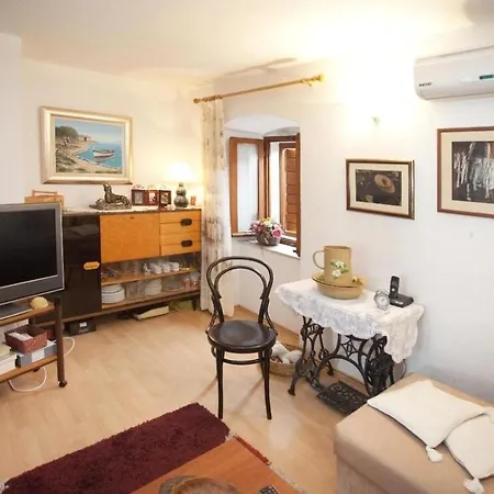 Apartment Marija Milna (Brac)